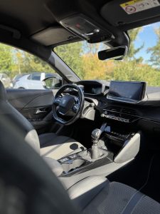 PEUGEOT 208 GT PURE TECH 100 S&S