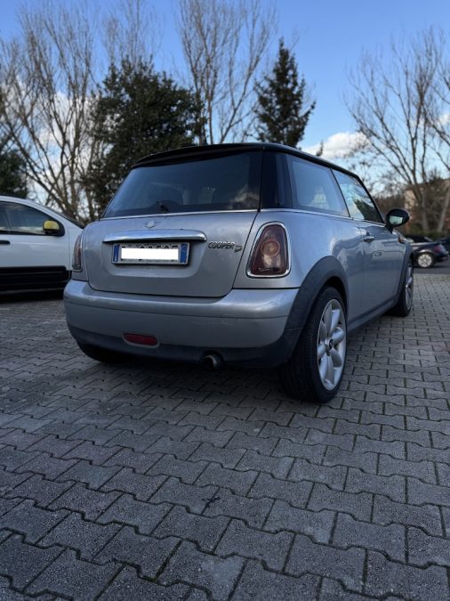 MINI COOPER D