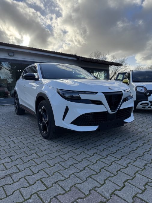 ALFA ROMEO JUNIOR 1,2 145 CV HYBRID EDCT6 SPECIALE