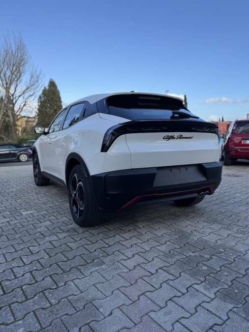 ALFA ROMEO JUNIOR 1,2 145 CV HYBRID EDCT6 SPECIALE