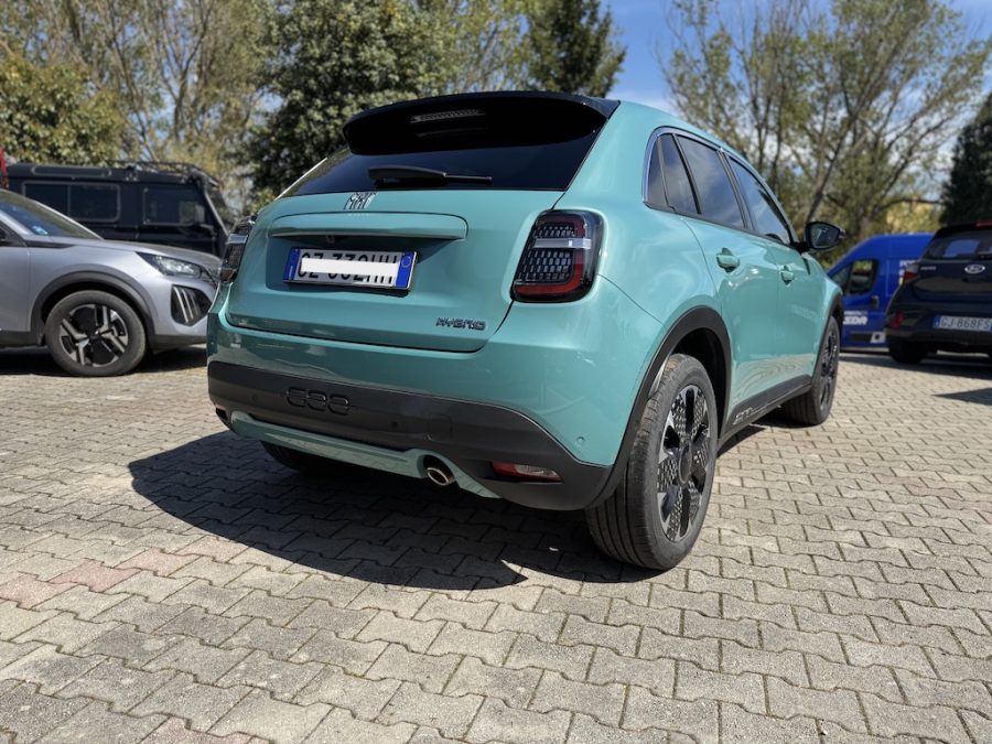 FIAT 600 HYBRID LA PRIMA II 110 CV