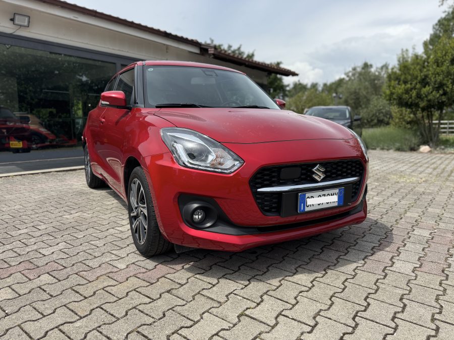 SUZUKI SWIFT HYBRID 1.2 TOP 2WD