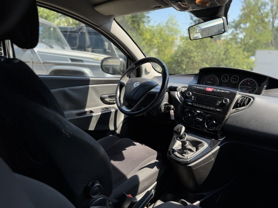 LANCIA YPSILON 1.2