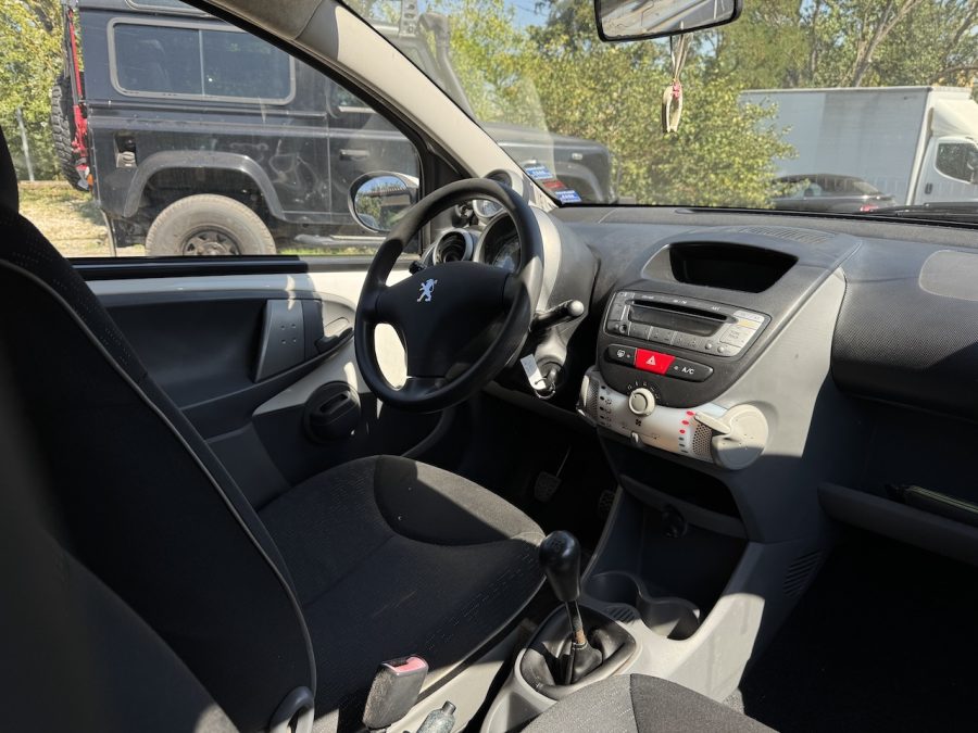 PEUGEOT 107 1.0 5 P
