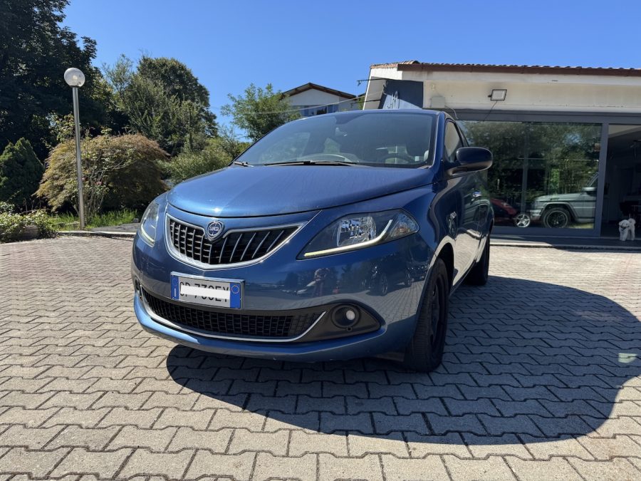LANCIA YPSILON 1.0 70 CV HYBRID GOLD