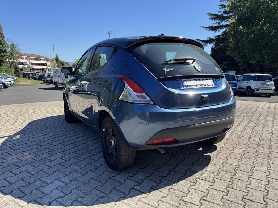 LANCIA YPSILON 1.0 70 CV HYBRID GOLD