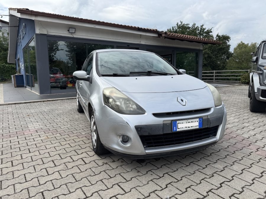 RENAULT CLIO 1.2 5 P