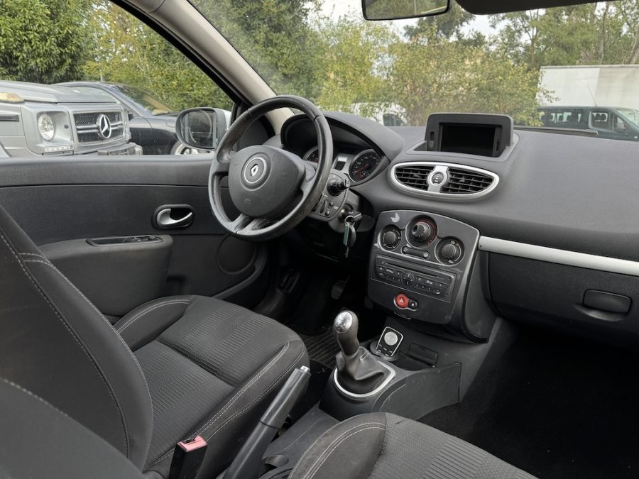 RENAULT CLIO 1.2 5 P
