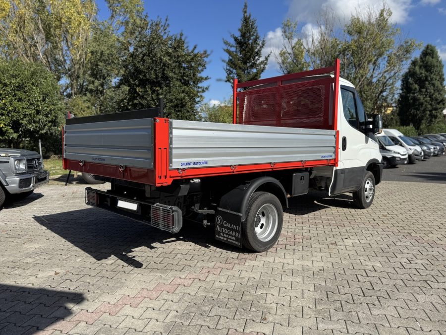 IVECO DAILY Ribalt.