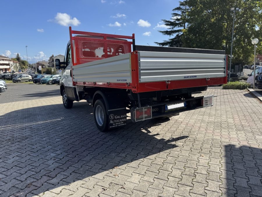 IVECO DAILY Ribalt.