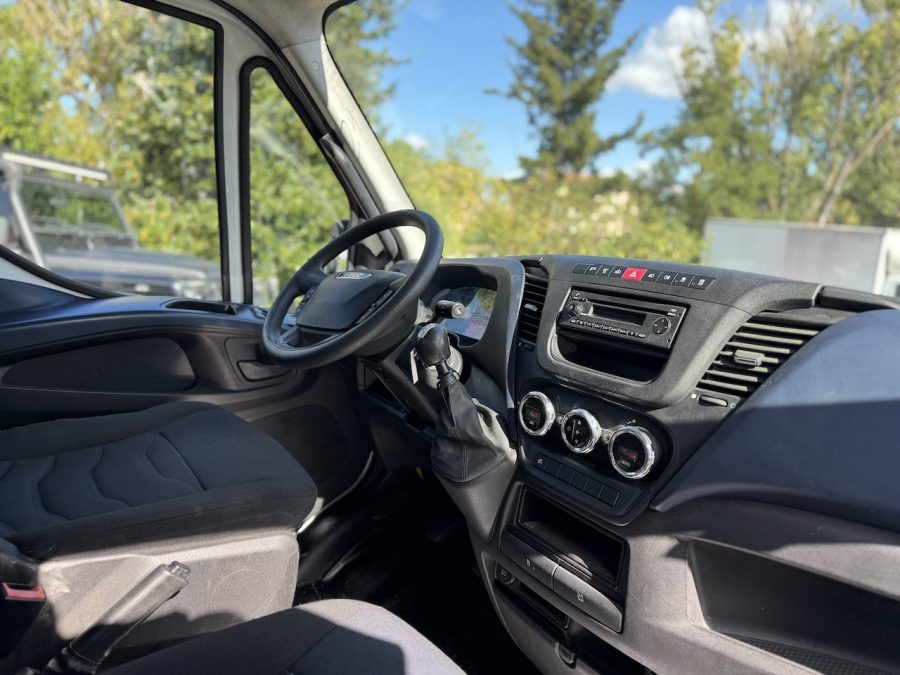 IVECO DAILY Ribalt.